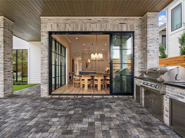 1204 Willard Street, Houston TX 77006