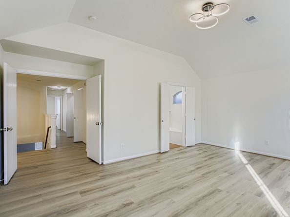 826 Forest Hillside Lane, Houston TX 77067