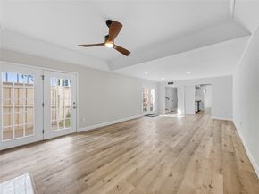 2243 W Alabama Street 10, Houston TX 77098