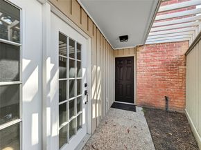 2243 W Alabama Street 10, Houston TX 77098