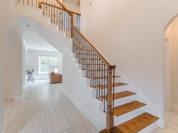 7 Stickley Court, The Woodlands TX 77382