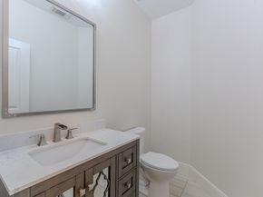 7 Stickley Court, The Woodlands TX 77382