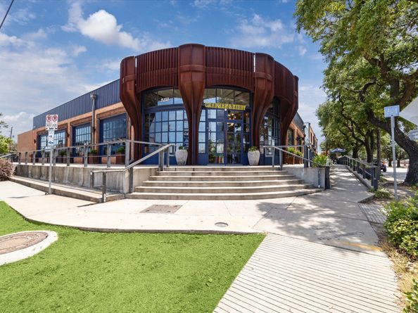 1810 Elysian Street, Houston TX 77026