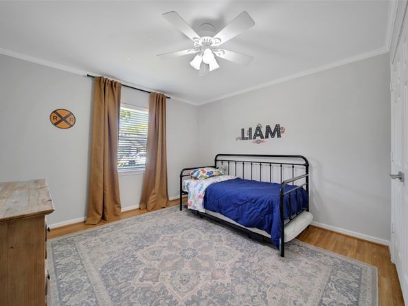 4402 Fallbrook Drive, Houston TX 77018