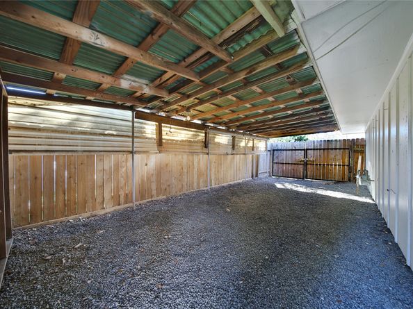 4402 Fallbrook Drive, Houston TX 77018