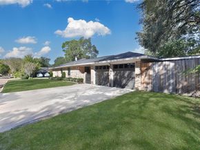 4402 Fallbrook Drive, Houston TX 77018