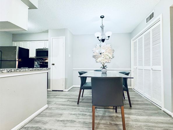 2120 El Paseo Street 3007, Houston TX 77054