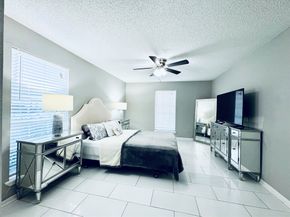 2120 El Paseo Street 3007, Houston TX 77054