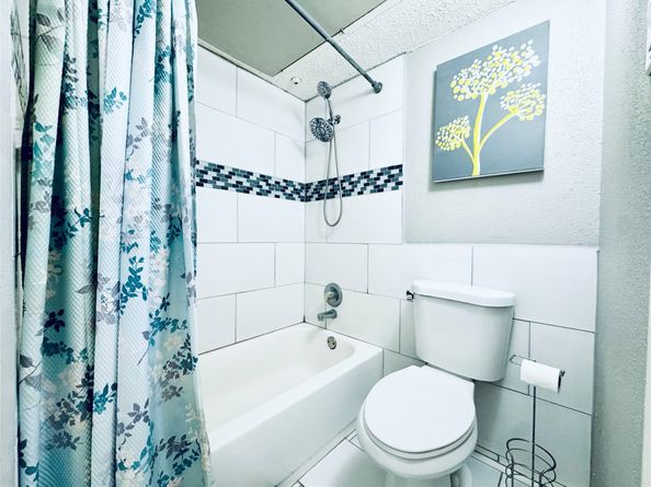 2120 El Paseo Street 3007, Houston TX 77054