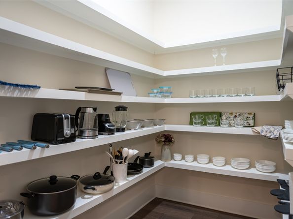 915 Thompson Street, Houston TX 77007