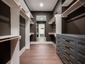 915 Thompson Street, Houston TX 77007