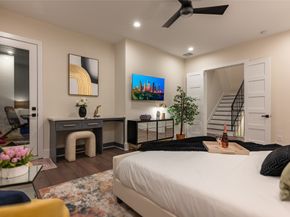 915 Thompson Street, Houston TX 77007