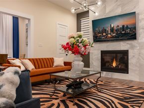 915 Thompson Street, Houston TX 77007