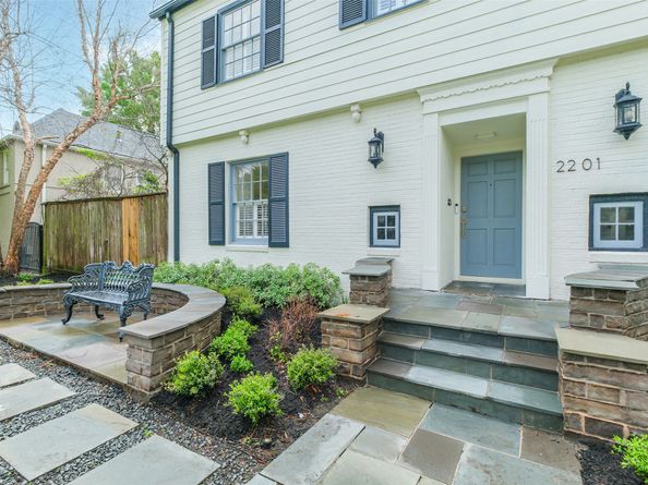 2201 Maroneal Street, Houston TX 77030