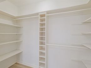 2201 Maroneal Street, Houston TX 77030