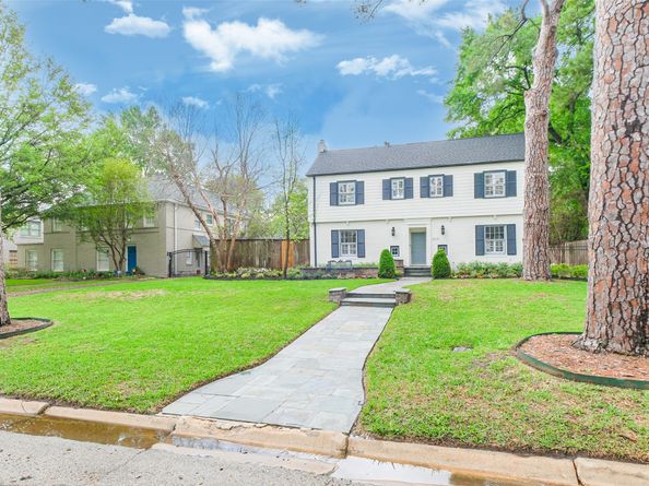 2201 Maroneal Street, Houston TX 77030