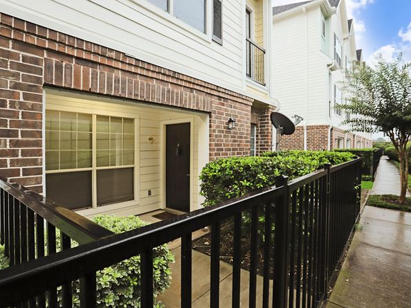 9200 Westheimer Road 907, Houston TX 77063