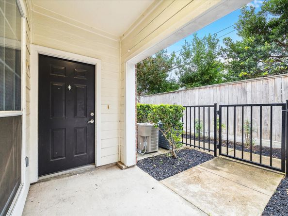 9200 Westheimer Road 907, Houston TX 77063