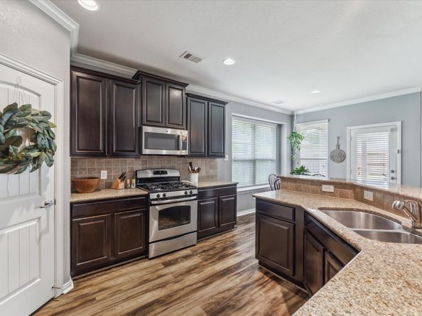 13711 Mckinney Creek Lane, Houston TX 77044