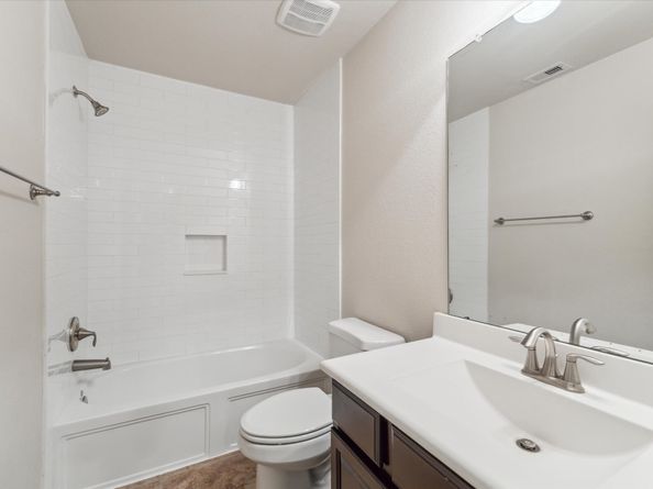 13711 Mckinney Creek Lane, Houston TX 77044