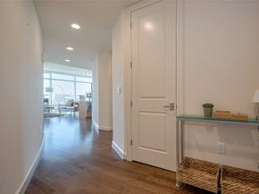 2207 Bancroft Street 604, Houston TX 77027