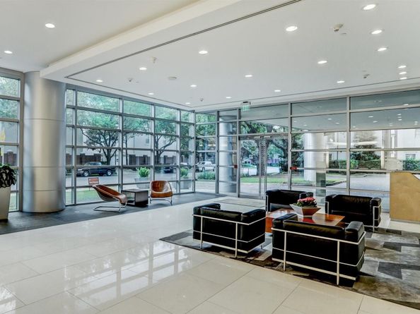 2207 Bancroft Street 604, Houston TX 77027