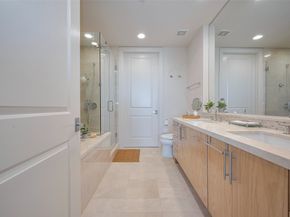 2207 Bancroft Street 604, Houston TX 77027