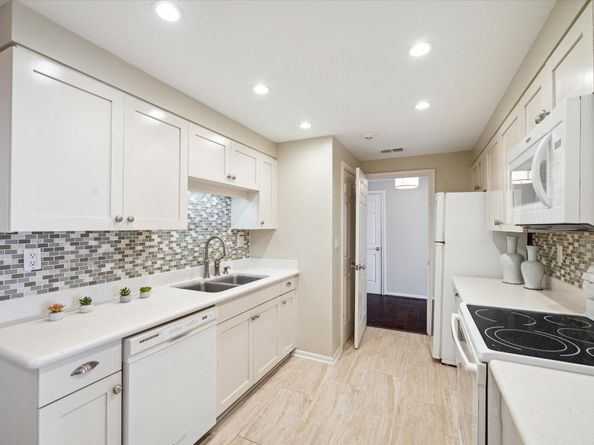 2001 Holcombe Boulevard 3203, Houston TX 77030