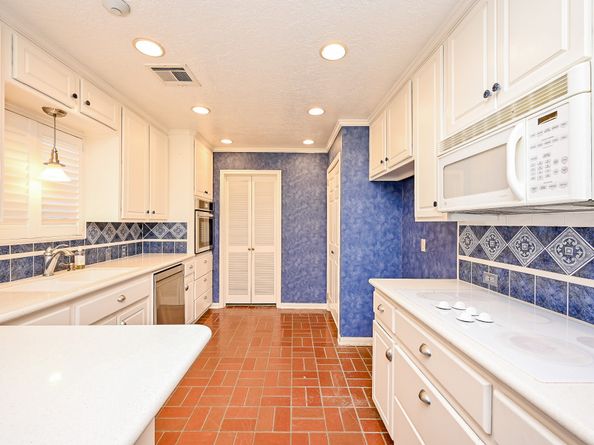 9238 Stroud Drive, Houston TX 77036