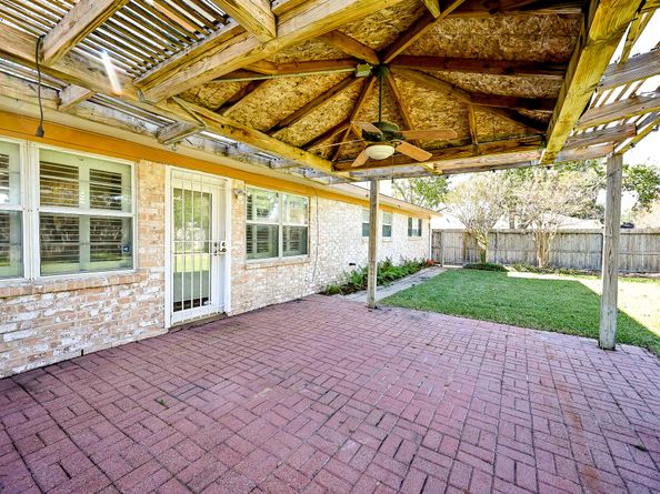 9238 Stroud Drive, Houston TX 77036