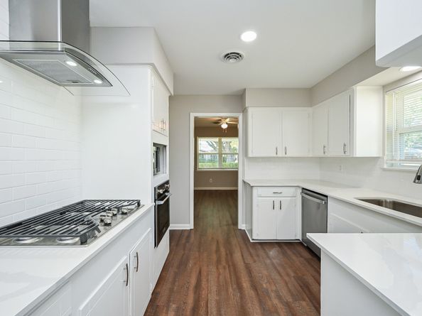 5438 Jackwood Street, Houston TX 77096