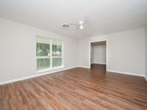 5438 Jackwood Street, Houston TX 77096