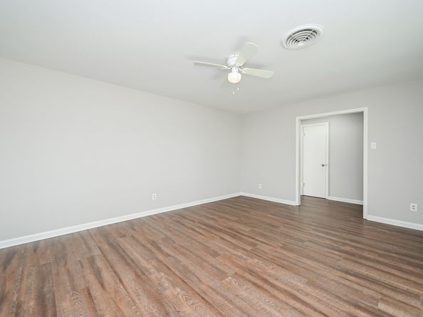 5438 Jackwood Street, Houston TX 77096