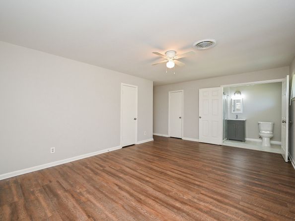 5438 Jackwood Street, Houston TX 77096