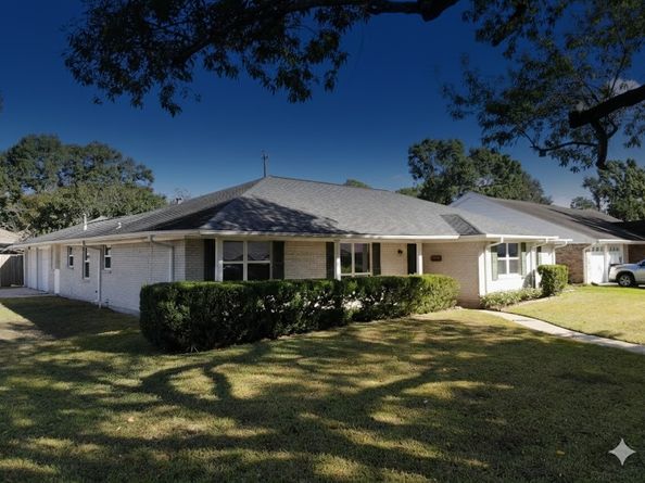 5438 Jackwood Street, Houston TX 77096