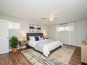 5438 Jackwood Street, Houston TX 77096