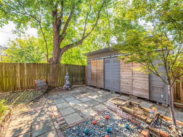 2308 Blodgett Street, Houston TX 77004