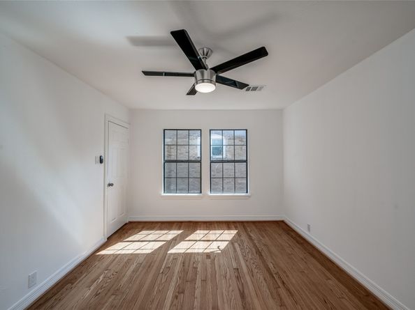 2308 Blodgett Street, Houston TX 77004