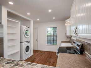 2308 Blodgett Street, Houston TX 77004