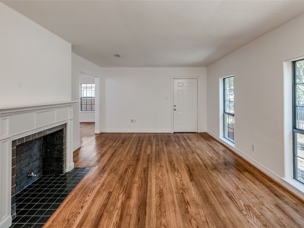 2308 Blodgett Street, Houston TX 77004