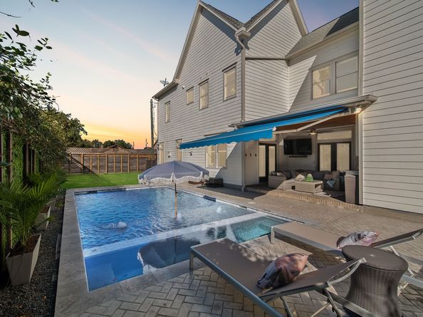 117 W 13th Street, Houston TX 77008