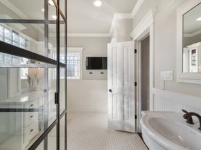 117 W 13th Street, Houston TX 77008