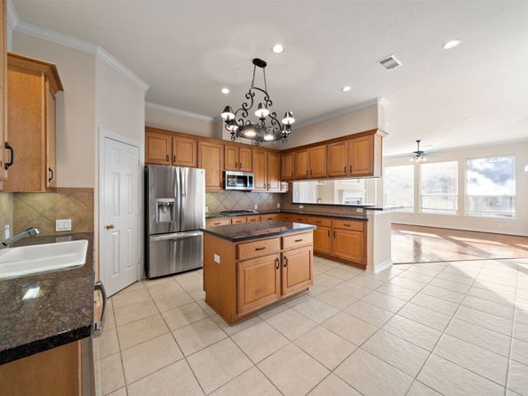 14415 Spring Mountain Drive, Tomball TX 77377