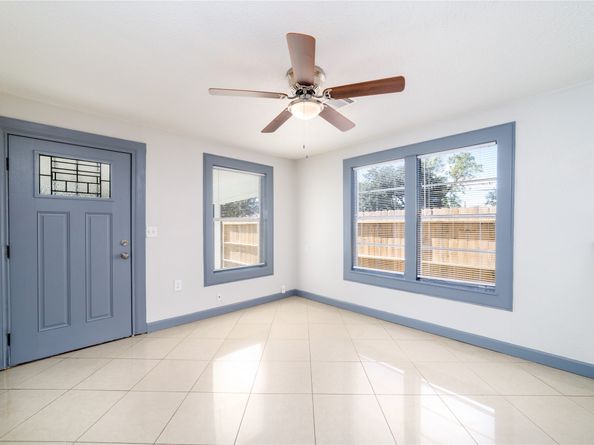 9201 Klondike Street, Houston TX 77075