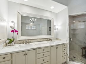 2207 Dunraven Lane, Houston TX 77019