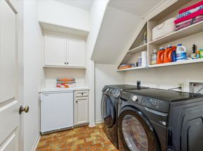 2207 Dunraven Lane, Houston TX 77019