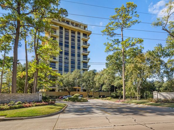 14655 Champion Forest Drive 302, Houston TX 77069