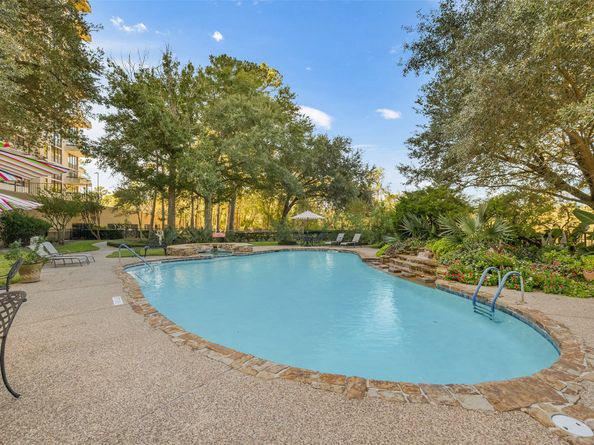 14655 Champion Forest Drive 302, Houston TX 77069