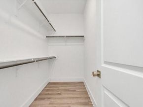 405 Alvia Run Lane, Houston TX 77018