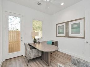 405 Alvia Run Lane, Houston TX 77018